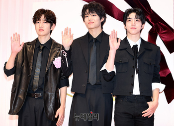 [포토] 아이딧 "새해 복 많이 받으세요"