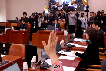 [포토] 국회 법제사법위원회 전체회의