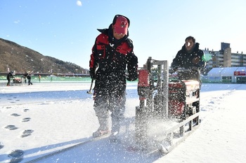 [포토뉴스] 글로벌 겨울축제 2026 화천산천어축제, 막바지 준비 한창