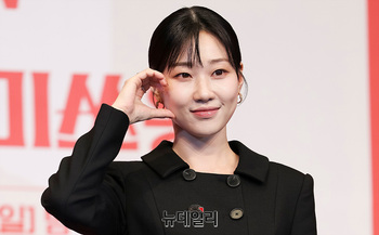 [영상] 언더커버미쓰홍 하윤경 '상큼 볼하트'