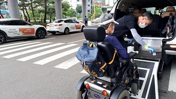 홍천군, 올해도 '어르신 병원 동행 서비스' 운영키로