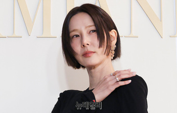 [영상] 김나영 '시크한 포즈'