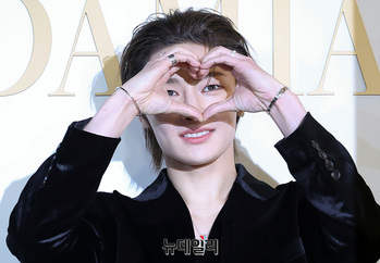 [영상] 스트레이 키즈 아이엔 '눈부신 하트'