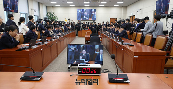 [포토] 비어 있는 이혜훈 기획예산처 장관 후보자 자리