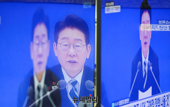 [포토] '집권 2년차' 이재명 대통령 신년 기자회견 