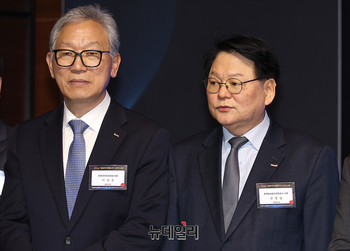 [포토] 신년인사회 참석한 이상중 원장-민영삼 사장