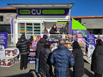 BGF리테일, 식품 사막 지역에 ‘시니어 이동형 편의점’ 운영