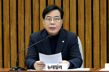 [포토] 통일교 게이트·공천뇌물 특검법 관련 송언석 원내대표