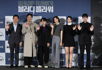 [영상] 디즈니+ 8부작 '블러디 플라워'...2월 4일 첫공개