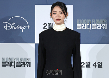 [영상] 블러디플라워 정소리 '인형 미모'