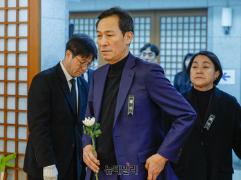 [포토] 이해찬 빈소 찾은 우상호