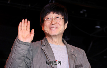 [영상] 김창완 '안녕하세요'