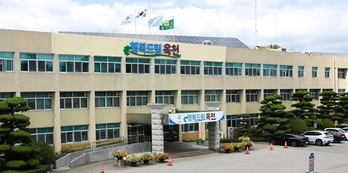 황규철 옥천군수, 여성청소년 ‘위생권’ 직접 챙긴다