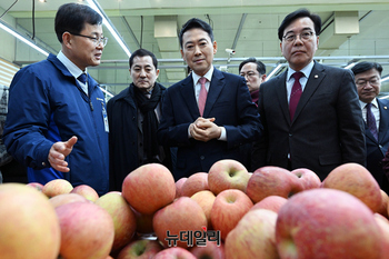 [포토] 물가점검 나선 장동혁 대표