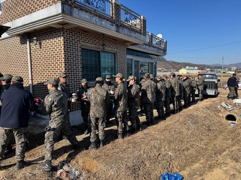 충주 지역 곳곳 온정의 손길 이어져