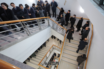 [포토] 줄 선 조문객들