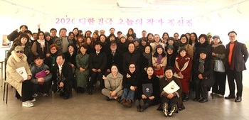 신작으로 여는 새해 한국미술…‘2026 대한민국 오늘의 작가 정신전’ 개막