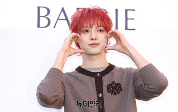 [영상] 앤팀 의주 '양볼하트'