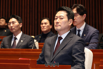 '한동훈 블랙홀' 빠진 국힘 … 친한계 연이은 윤리위行에 진흙탕 싸움