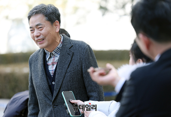 [포토] 공소기각 선고에 미소짓는 곽상도 전 의원