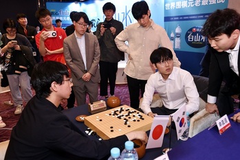 '최강 신진서가 해냈다' … 日 꺾고 농심배 우승, 한국 '6연패' 달성