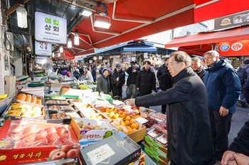 이석연 "전통시장은 서민 경제의 가늠자이자, 국민통합의 핵심 장소"