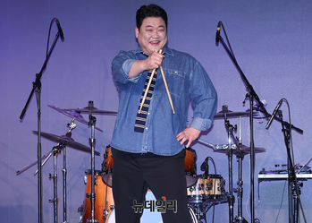 [포토] 개그맨 김준현, 아묻따밴드 드러머 