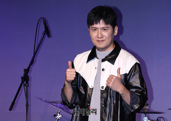 [포토] 홍경민, 아묻따밴드 리더