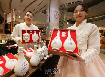 [포토] 조옥화 안동소주, 롯데백화점 광복점 설맞이 팝업 오픈