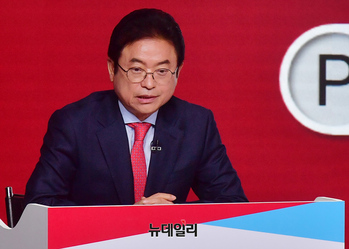 이철우 수성 vs 교체론 정면 충돌 … 치열한 '국힘 경선 전쟁' 예고