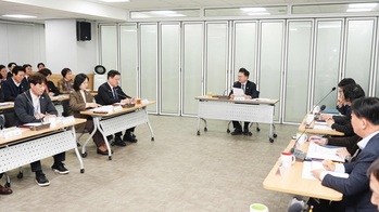 춘천시, 2027년 정부 예산 6500억 확보 본격 시동 ···  육동한 "중앙부처가 공감할 수 있는 춘천만의 차별화된 논리·경쟁력을 갖춰달라"