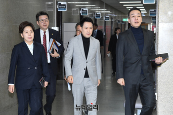 [포토] 최고위서 참석하는 국민의힘 지도부