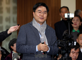 [포토] 자유우파 4당 연대투쟁, 질의하는 이영풍 전 기자