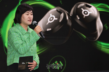 [포토] 포낙 소개하는 이윤경 소노바코리아 대표