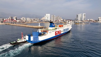 속초항 카페리 정기항로, 운항재개 ··· 노후시설 전면 개보수·편의시설 추가 설치