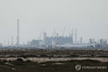 중동 건설 현장 '도미노 셧다운' 비상 … 카타르·사우디·이라크 줄줄이 '계약 이행 불가' 선언 