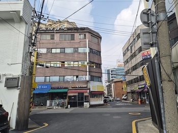 [르포] 진흙탕 싸움에 멈춰선 성수4지구 … "호가 떨어지고 이자만 늘어나" 부글부글 