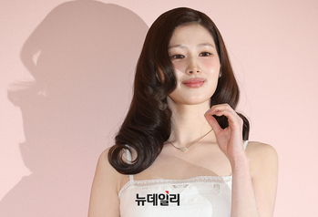 [영상] 트와이스 사나, 빈틈없는 미모