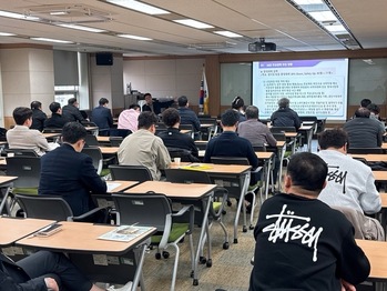 광주청·안전보건공단, 태양광 지붕공사 추락사고 예방 특별교육