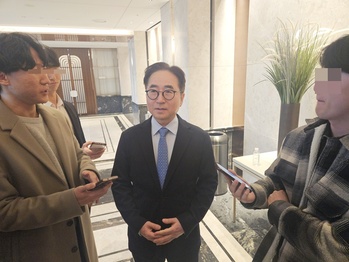 "AI는 이제 시작" 장덕현 삼성전기 사장 … FC-BGA 수요 폭증에 증설 검토