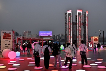 BTS '더 시티 서울' 개막 … 도시 전체가 거대한 문화의 장으로 