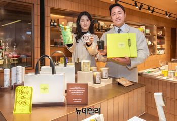 [포토] 현대백화점, 선물 큐레이션 편집숍 '더현대 기프트' 오픈