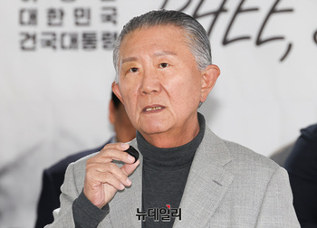 [포토] 축사하는 신철식 회장 