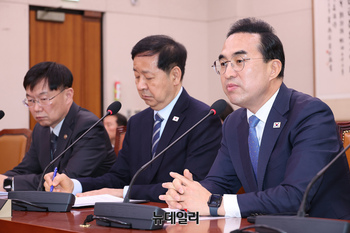 [포토] 답변하는 박홍근 기획예산처 장관