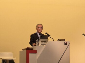 소액주주·노조 성토장 된 KT 주총 … 박윤영 신임 대표 체제 기대감도