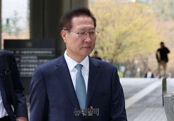 [포토] 이종섭 호주 도피의혹 첫 공판 출석하는 박성재 전 법무부 장관