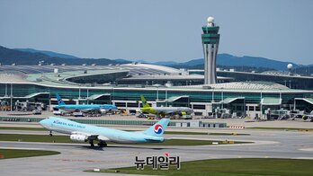 종전 선언 없었다 … 고유가·고환율 지속에 항공사 '막막'