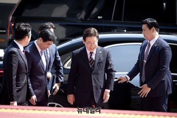 [포토] 국회 찾은 이재명 대통령