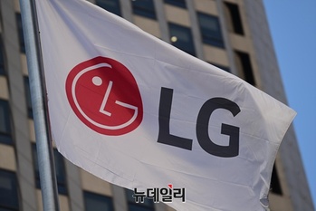 마크롱 방한에 다시 뜨는 LG 전장 … 유럽 협력 기대감 '고조'