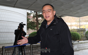 [포토] 오세훈 서울시장 공판에 증인 출석하는 명태균